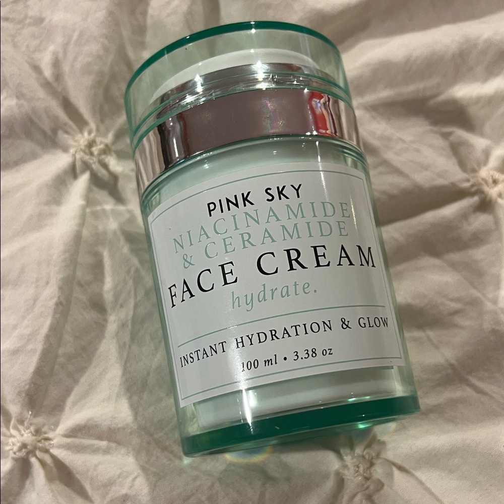 Pink Sky Face Cream nyacinamide & ceramide instant hydration & glow 200 ml